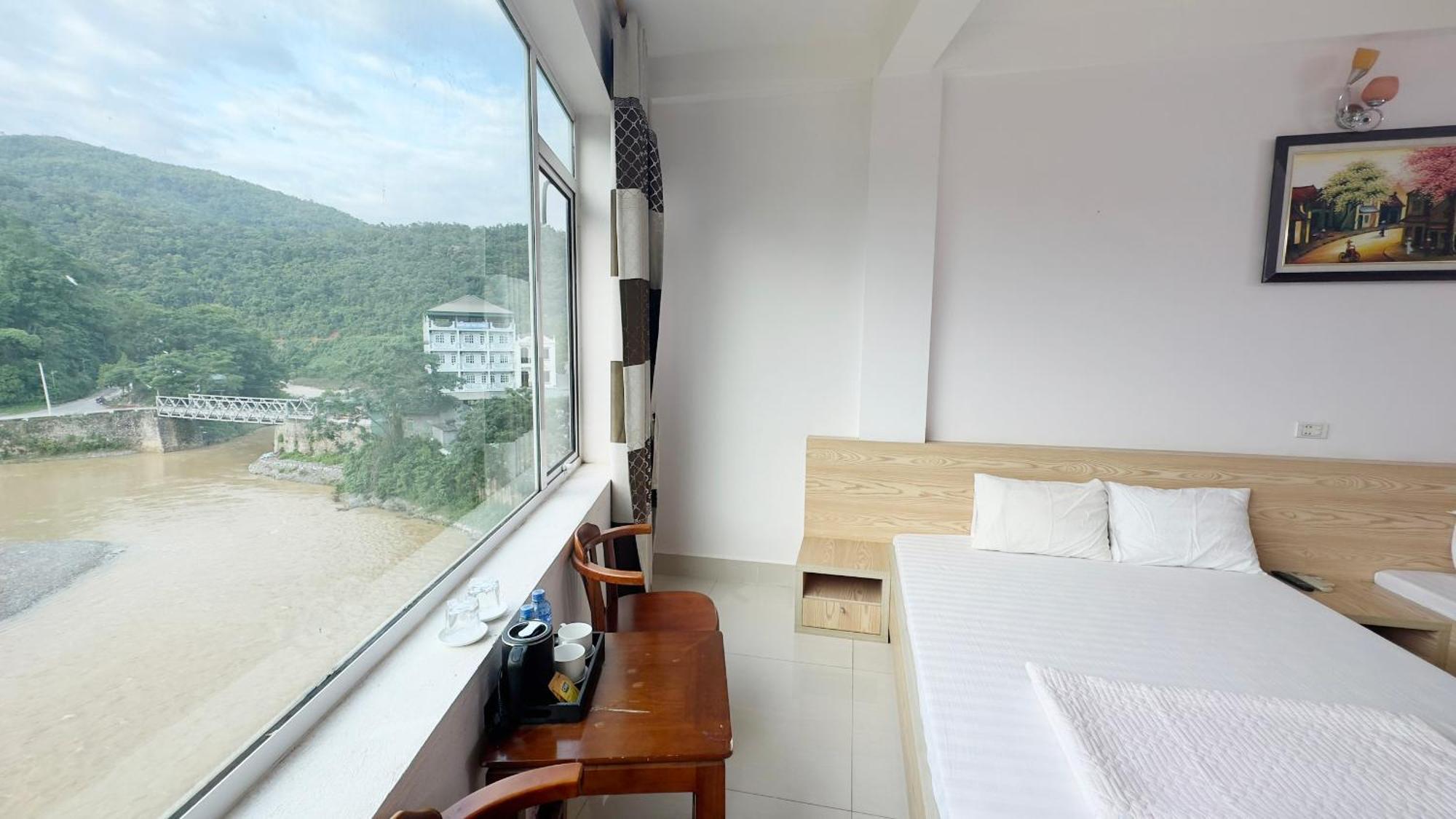 Quy Anh Hotel Bao Lac Town Exterior foto