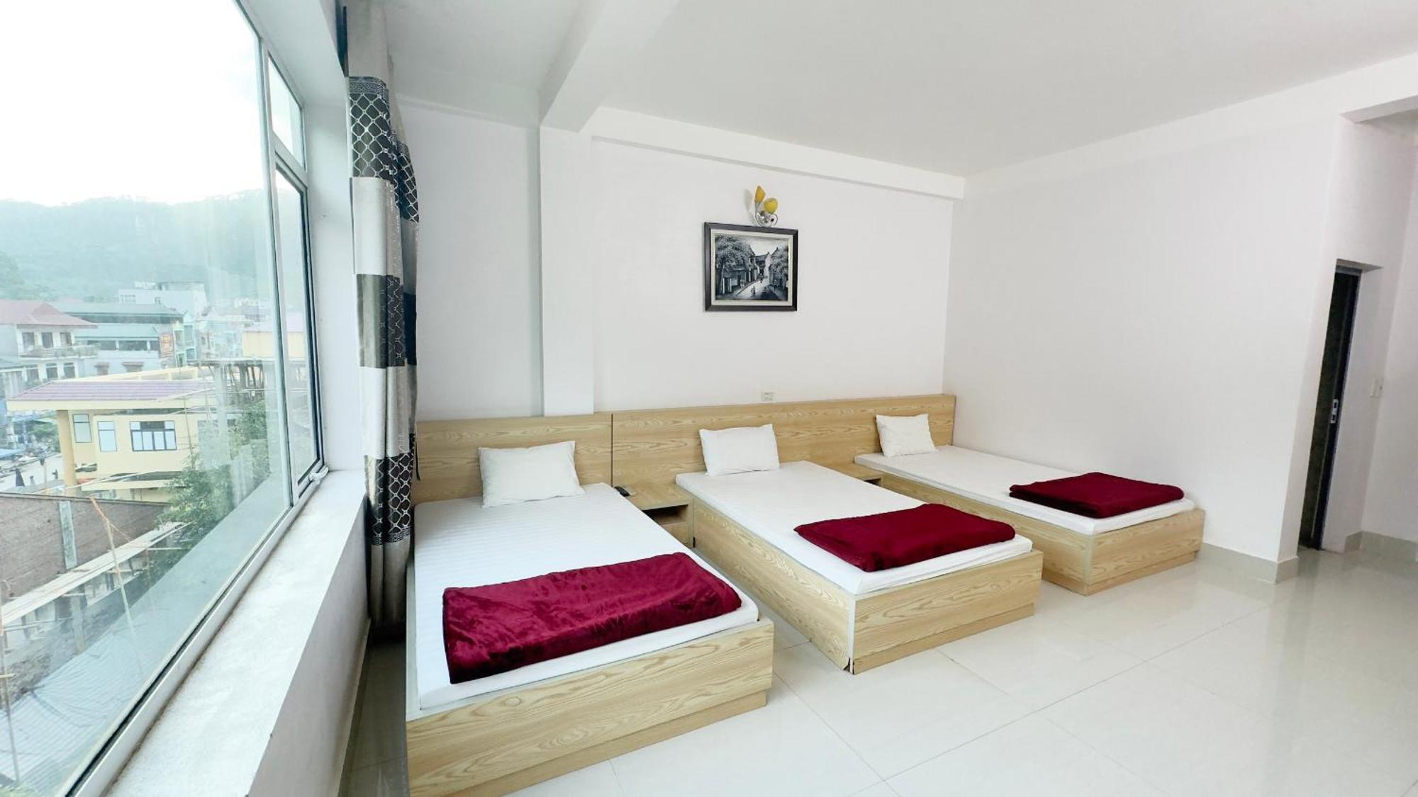 Quy Anh Hotel Bao Lac Town Exterior foto
